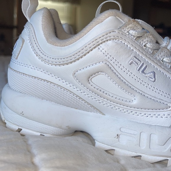 ALL WHITE FILA DISRUPTOR II PREMIUM SNEAKER - Picture 4 of 7